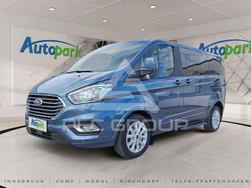 2022 Ford Tourneo