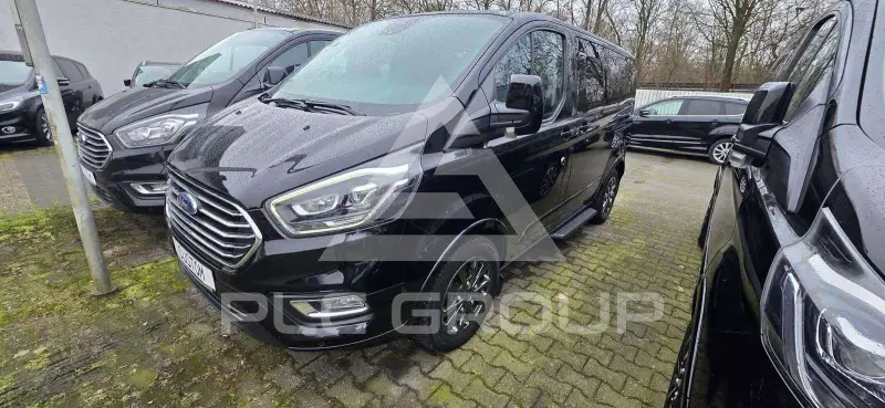 2022 Ford Tourneo