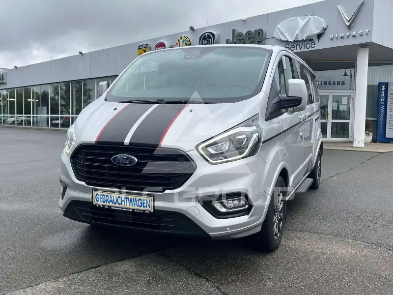2022 Ford Tourneo