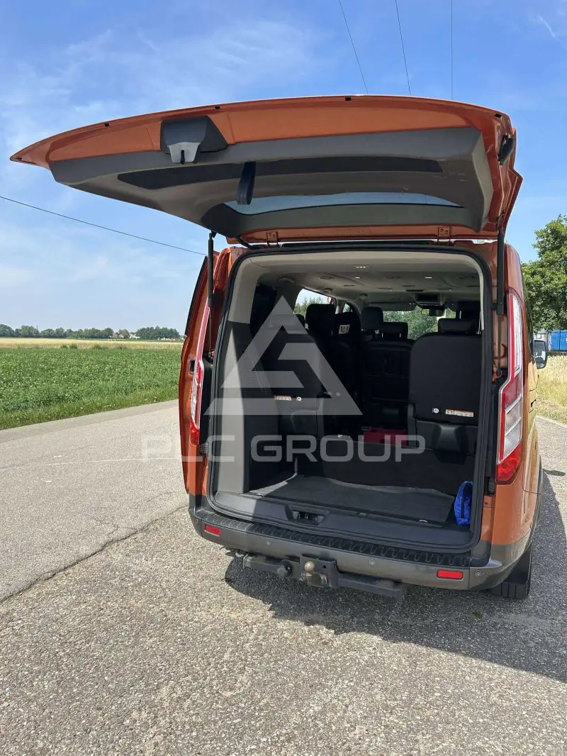 2022 Ford Tourneo