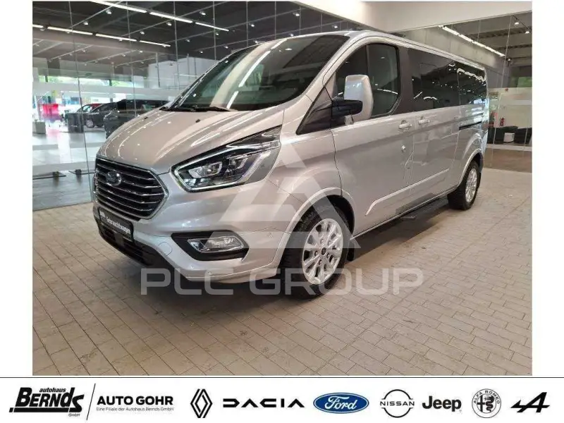 2022 Ford Tourneo