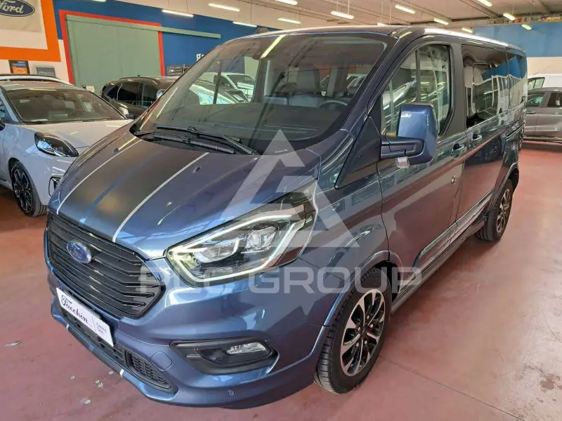 2022 Ford Tourneo