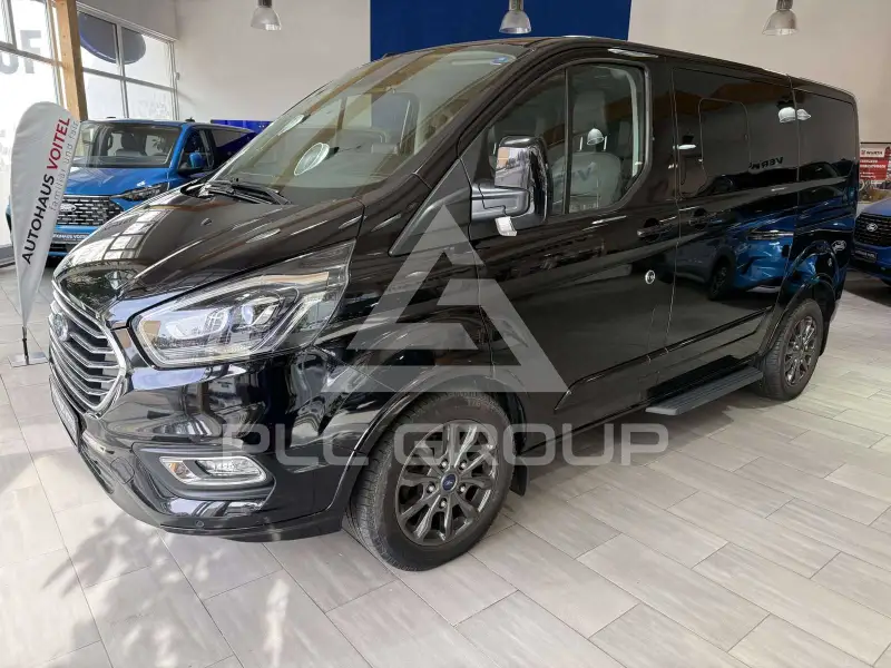 2022 Ford Tourneo