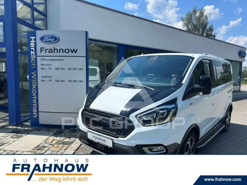 2022 Ford Tourneo