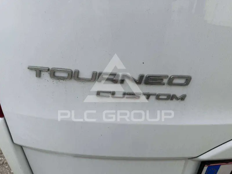 2022 Ford Tourneo