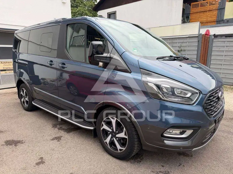 2022 Ford Tourneo