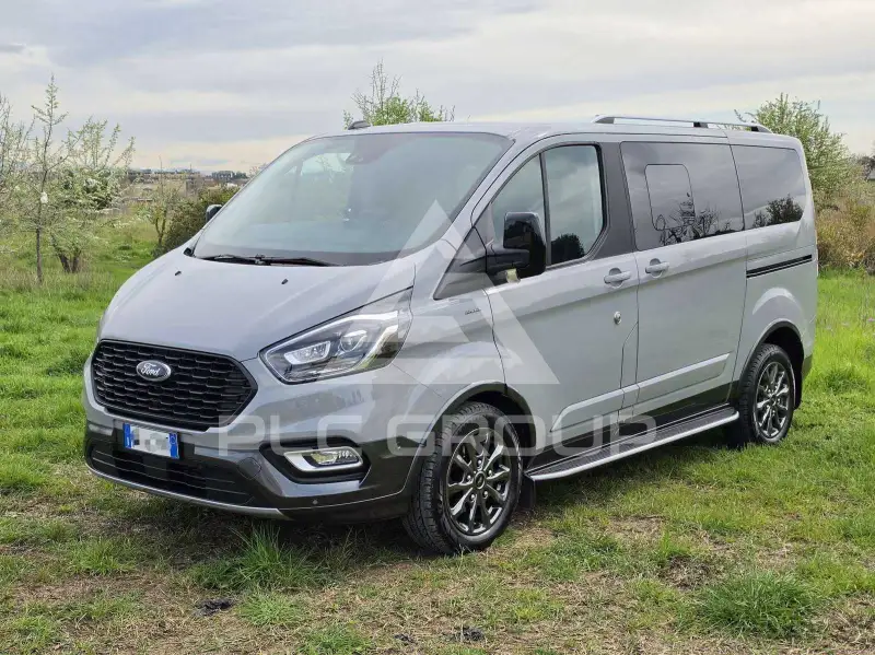 2022 Ford Tourneo