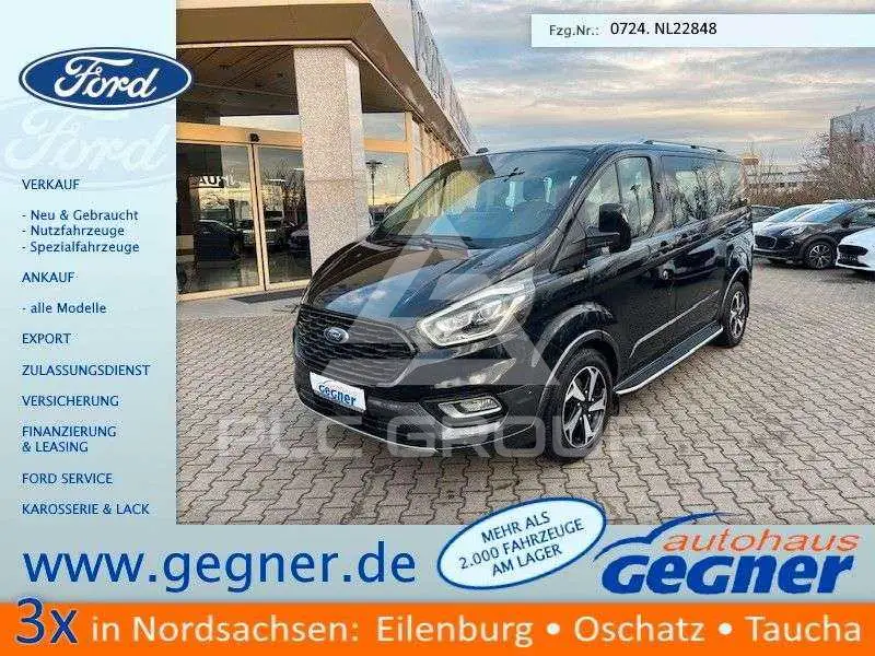 2022 Ford Tourneo