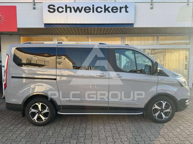 2022 Ford Tourneo
