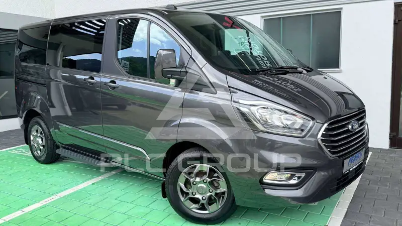2022 Ford Tourneo