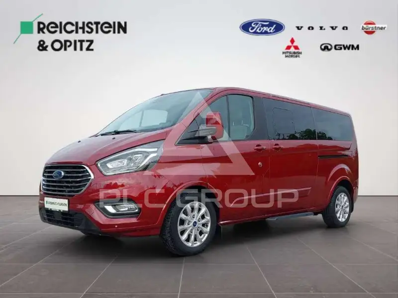 2022 Ford Tourneo