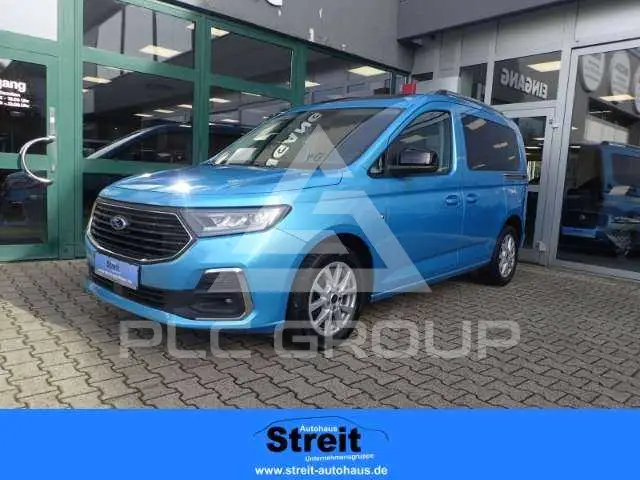 2022 Ford Tourneo