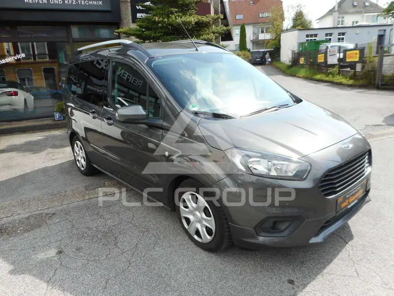 2022 Ford Tourneo