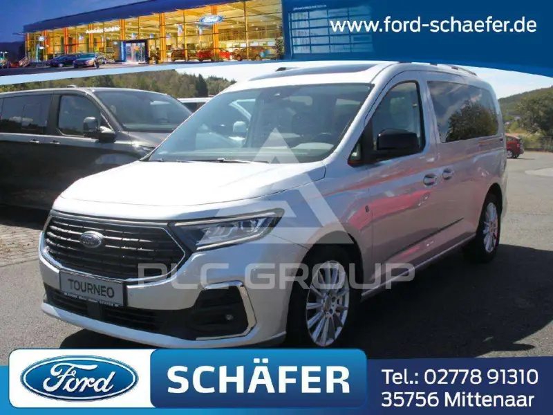 2022 Ford Tourneo