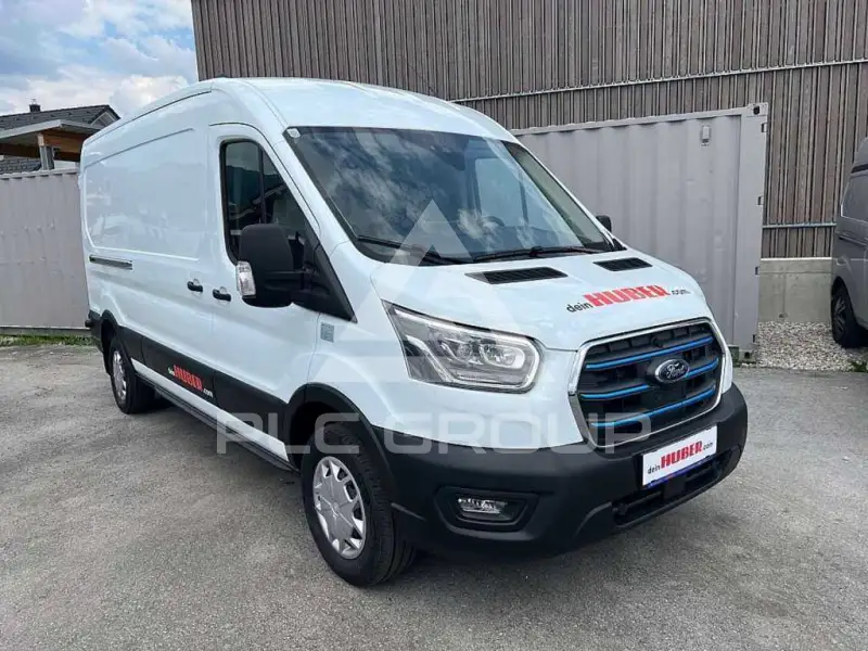 2022 Ford E-Series