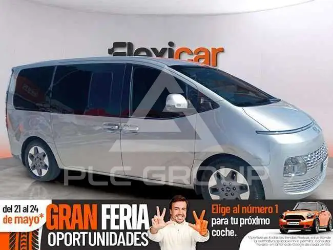 2022 Hyundai Staria
