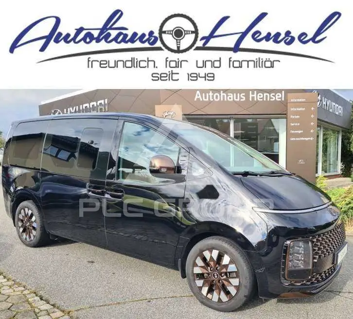 2022 Hyundai Staria
