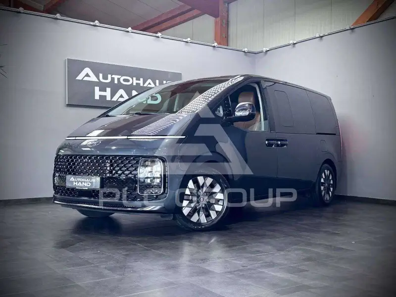 2022 Hyundai Staria