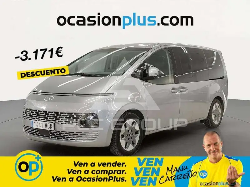 2022 Hyundai Staria