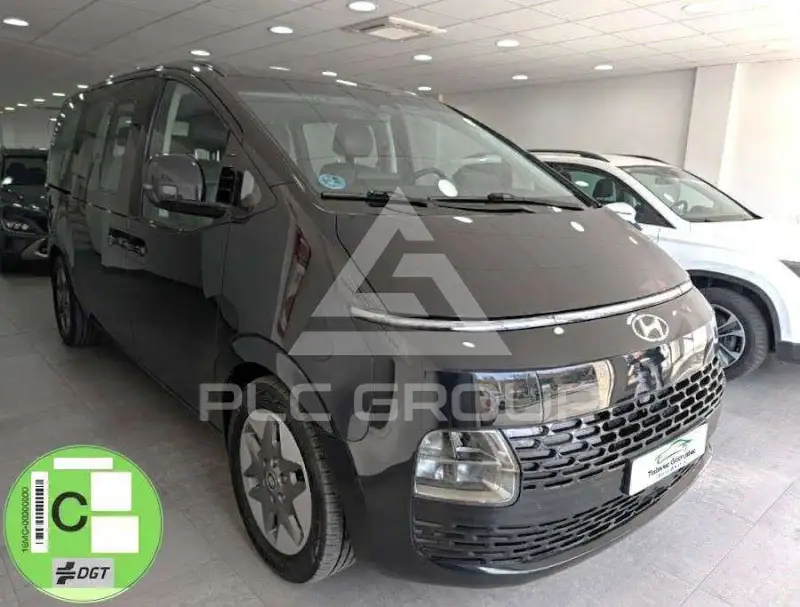 2022 Hyundai Staria