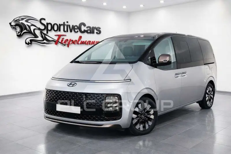 2022 Hyundai Staria