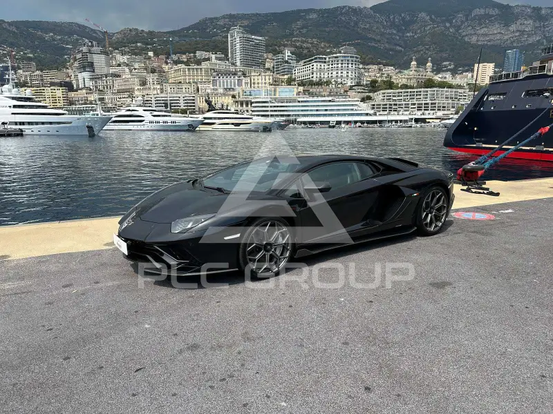2022 Lamborghini Aventador