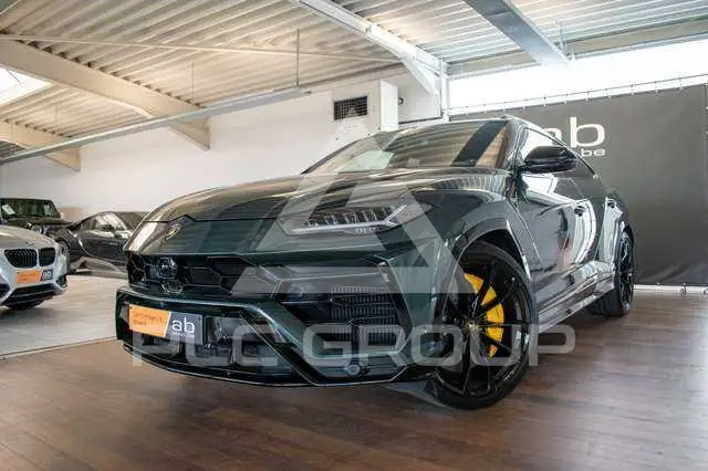 2022 Lamborghini Urus