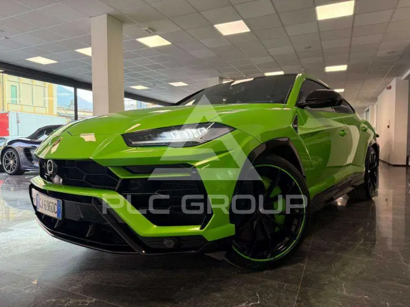 2022 Lamborghini Urus