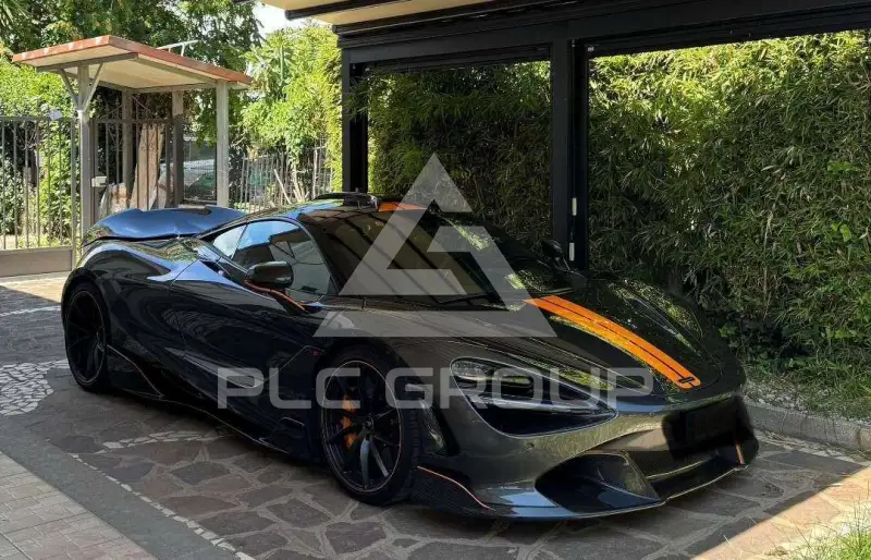2022 McLaren 720S