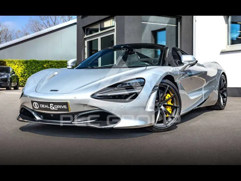2022 McLaren 720S