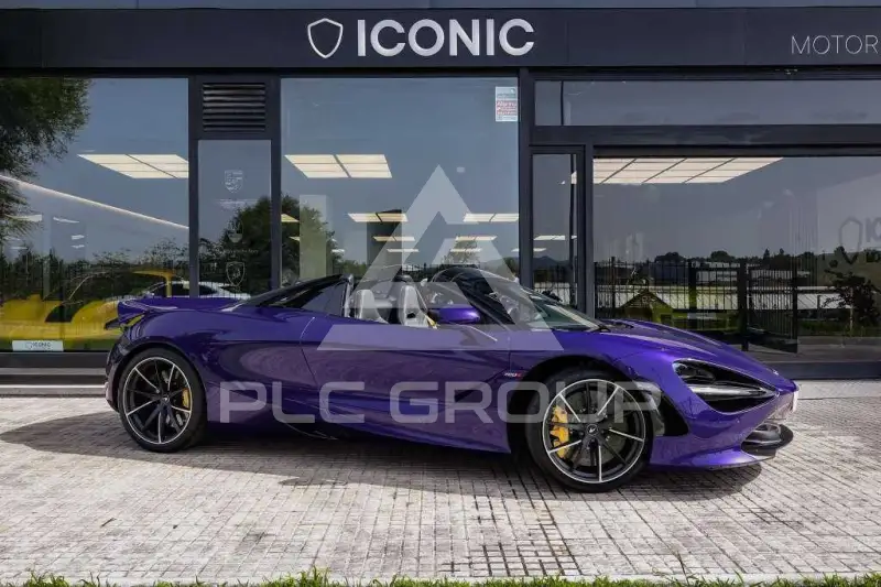 2022 McLaren 720S