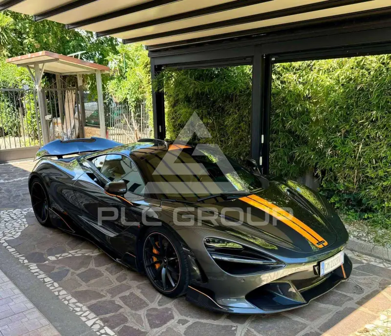 2022 McLaren 720S