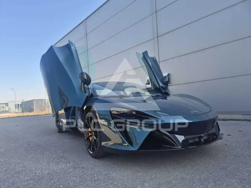 2023 McLaren ARTURA