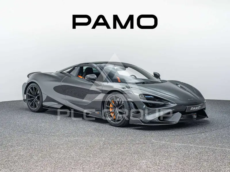 2022 McLaren 765
