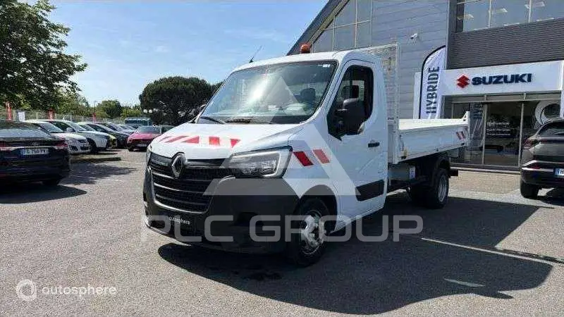 2022 Renault Master