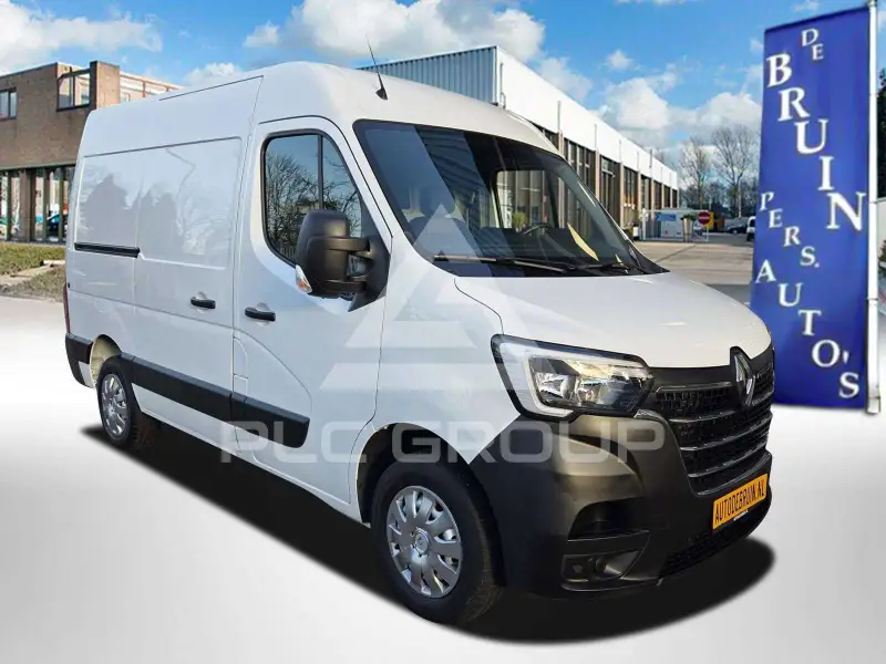 2022 Renault Master