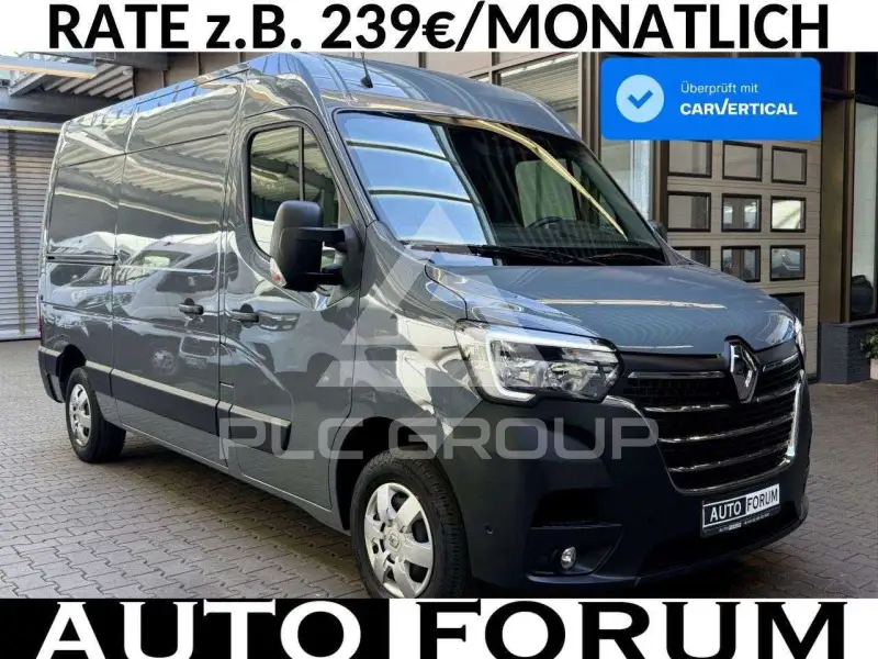 2022 Renault Master