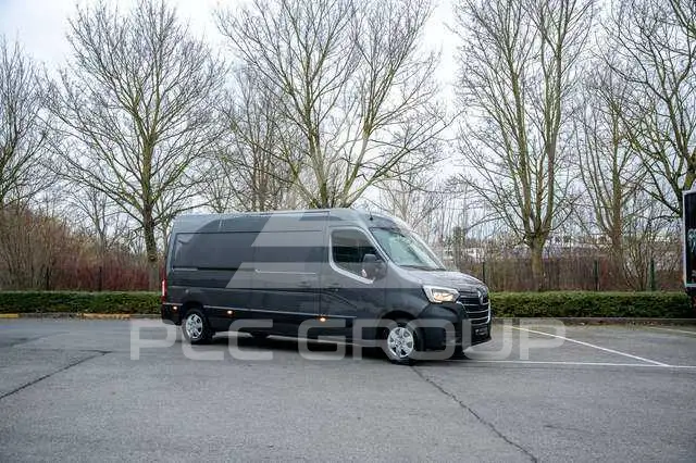 2022 Renault Master