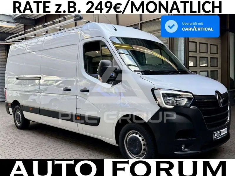 2022 Renault Master