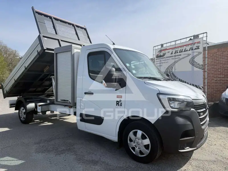 2022 Renault Master