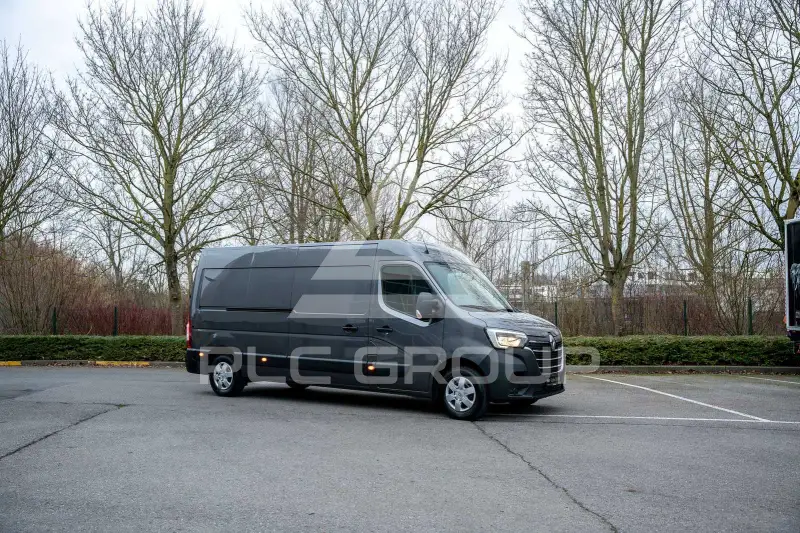 2022 Renault Master
