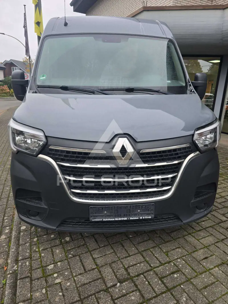 2022 Renault Master