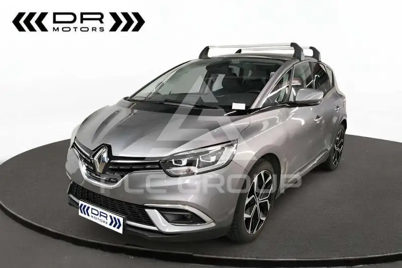 2022 Renault Grand Scenic