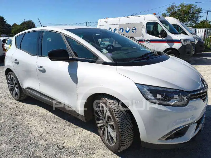 2022 Renault Scenic