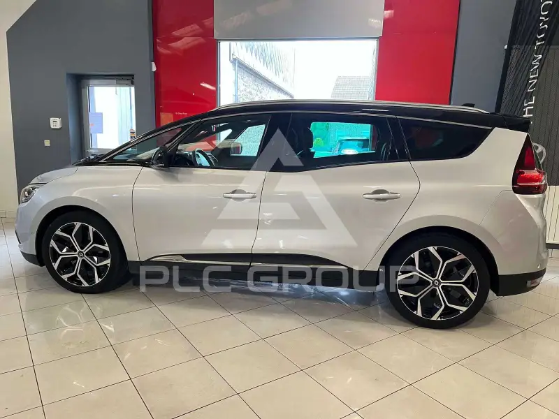 2022 Renault Grand Scenic