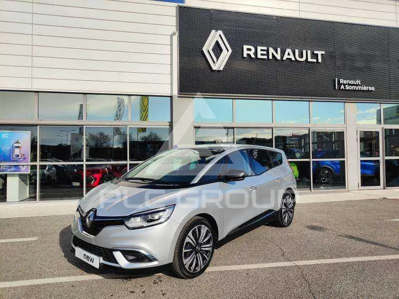 2022 Renault Grand Scenic