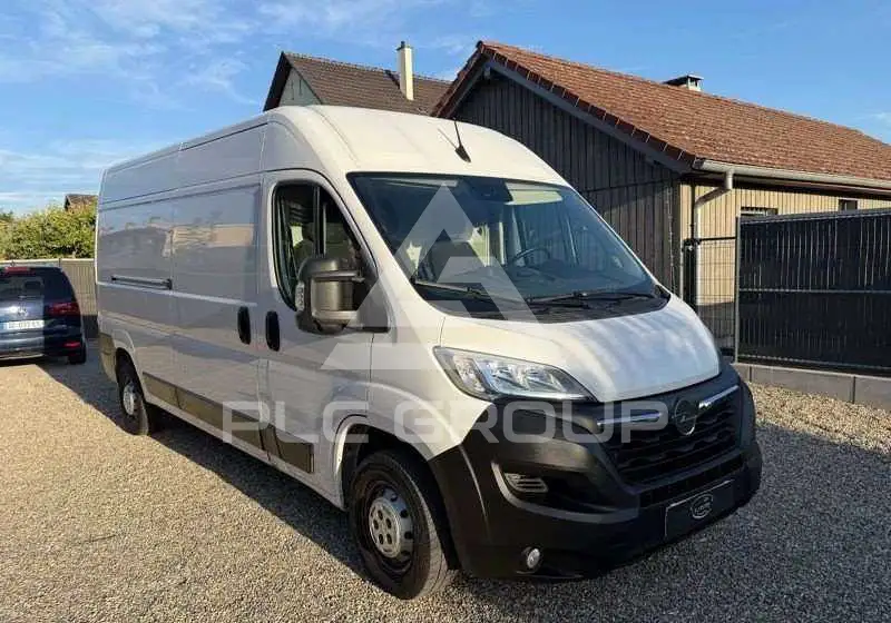 2022 Opel Movano