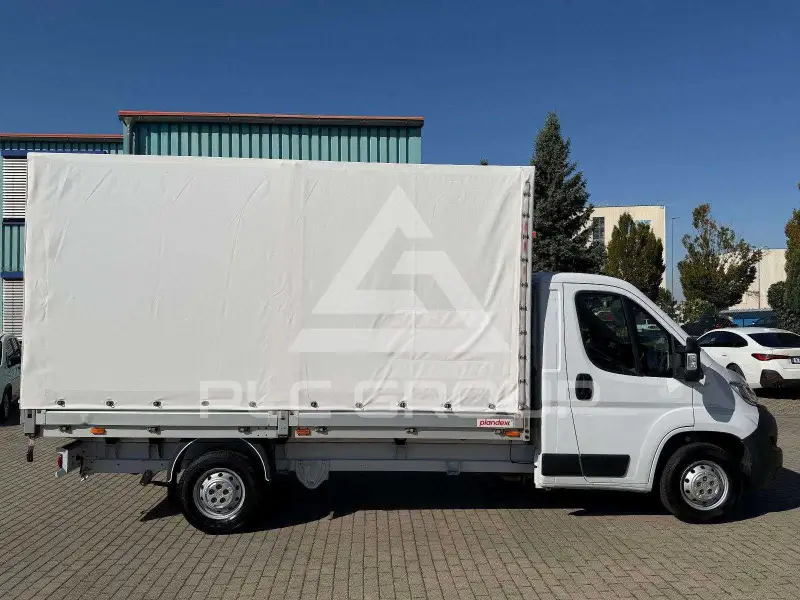 2022 Opel Movano
