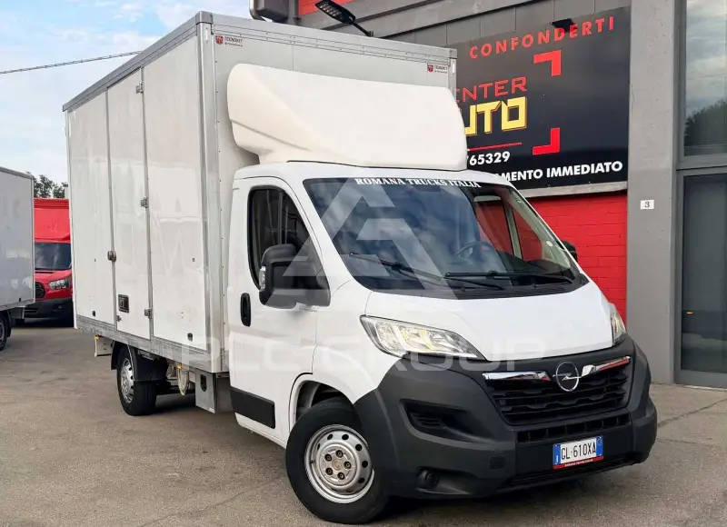 2022 Opel Movano
