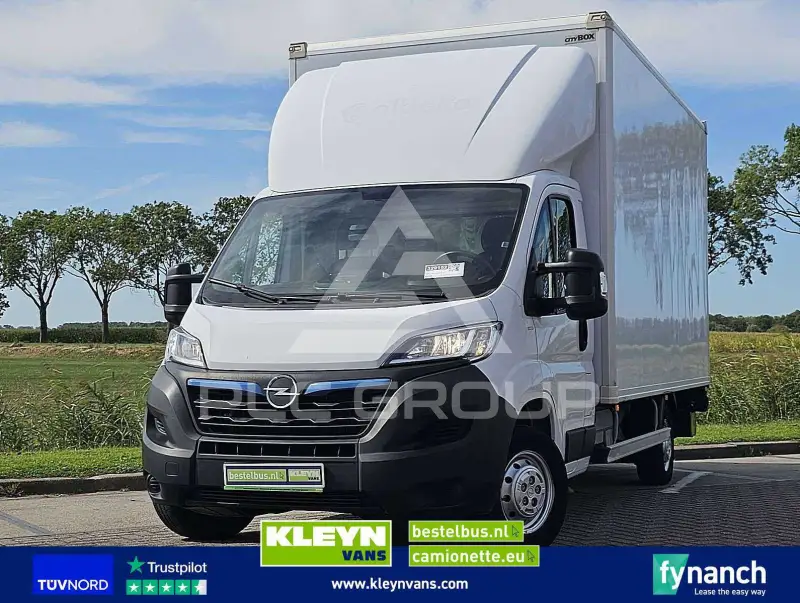 2022 Opel Movano